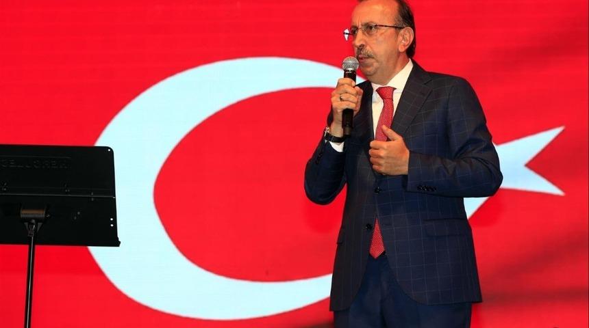 Se&ccedil;en, &ldquo;İstiklal Marşımız, tarihi şahlanışımızın &ouml;z&uuml;d&uuml;r&rdquo;