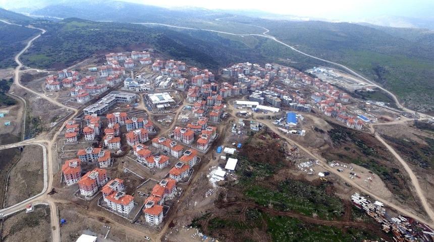 Akgedik Yunuskent&rsquo;te hak sahiplerinin daireleri belirleniyor