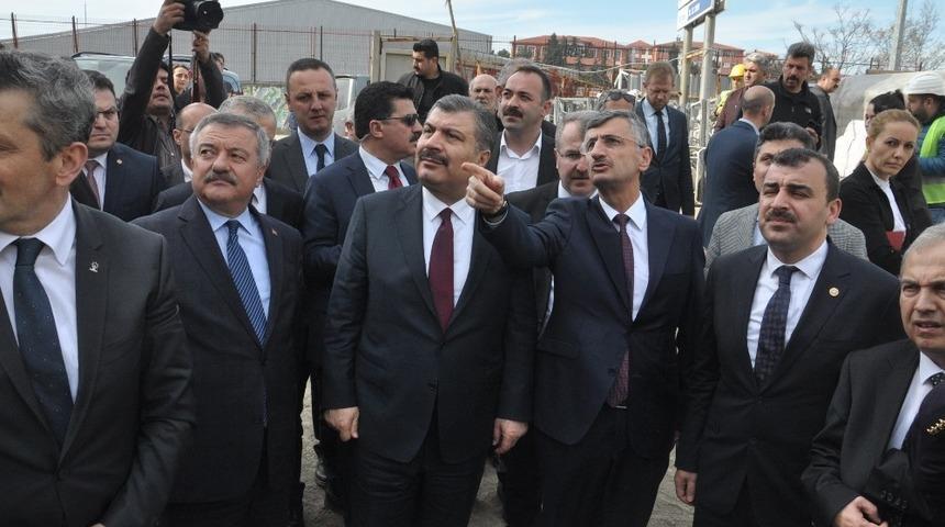 Sağlık Bakanı Fahrettin Koca&rsquo;dan hastane a&ccedil;ıklaması