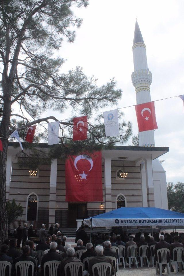 Bilal Erdoğan Antalya’da cami açılışına katıldı