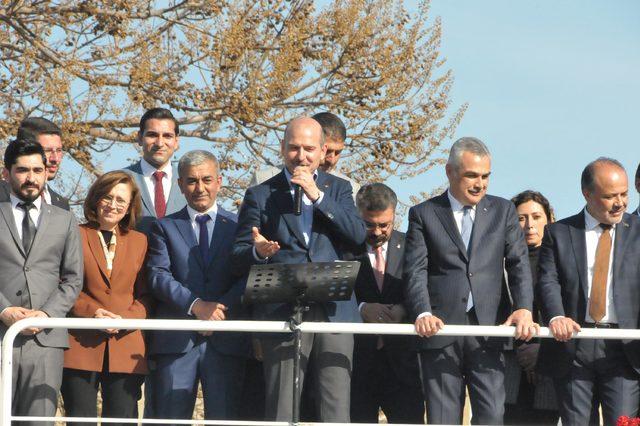 Bakan Soylu: Kılıçdaroğlu'nun adımını zafer naralarıyla attırmayın, buraya Truva atı olarak geliyor (2)