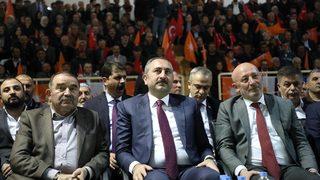 Siyaseti millete hizmet aracı olarak görüyoruz