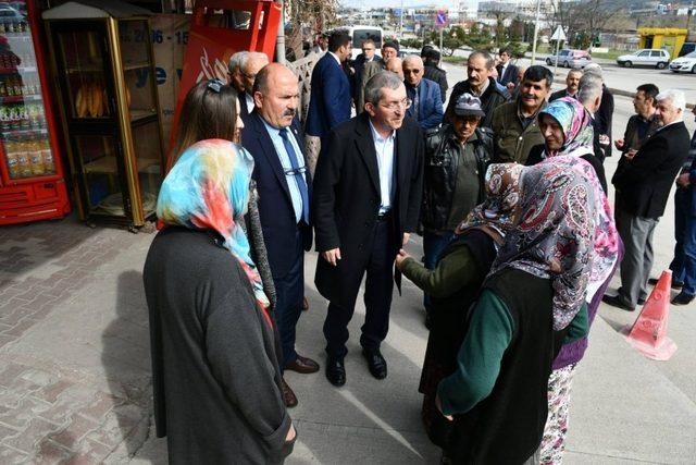 Başkan Vergili Kurtuluş Mahallesi’ndeki esnaflarla bir araya geldi