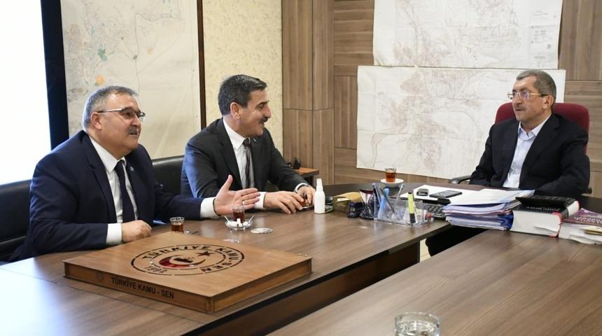 Kahveci&rsquo;den Vergili&rsquo;ye ziyaret