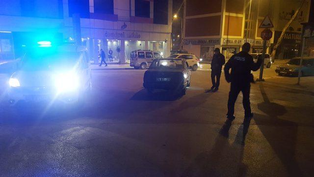 Çalıntı otomobil polis ekiplerince 10 dakika sonra yakalandı