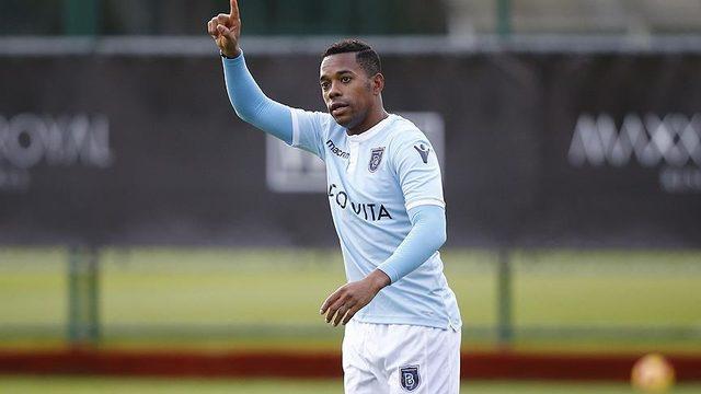 Santos, Başakşehirli Robinho'yu istiyor