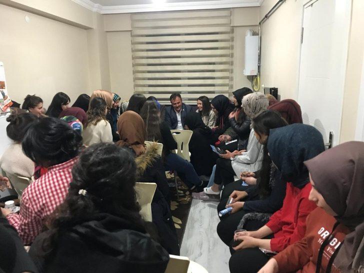 Başkan Çimen, öğrencilerin talebini geri çevirmedi G4