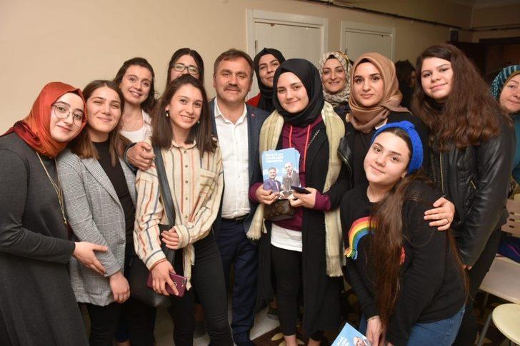 Başkan Çimen, öğrencilerin talebini geri çevirmedi G5