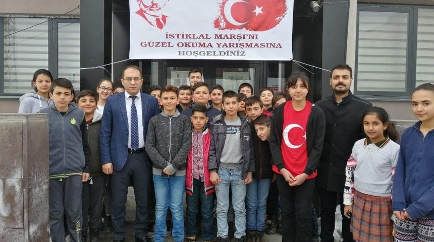 Malazgirt&rsquo;te &ldquo;İstiklal Marşı&rsquo;nı G&uuml;zel Okuma&rdquo; yarışması