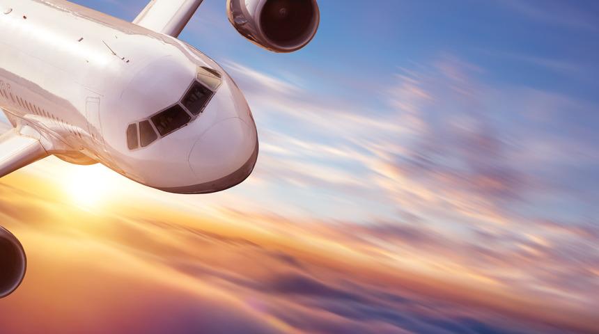 Havalimanında bebeğini unutan kadın yolcu u&ccedil;ağını geri d&ouml;nd&uuml;rd&uuml;