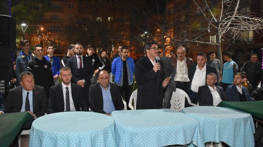 Manisaspor taraftarlarından Başkan Çelik’e sevgi gösterisi