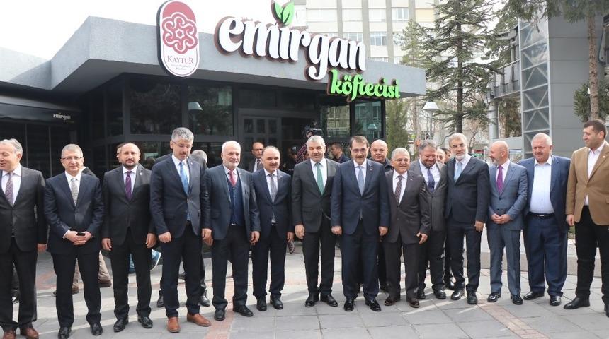 Bakan Fatih D&ouml;nmez Kayseri&rsquo;de