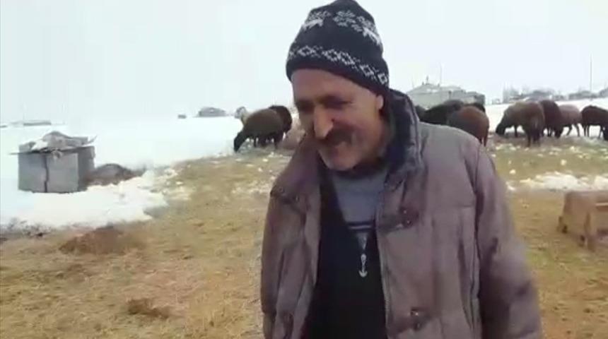 Çiftçisiyle, esnafıyla İstiklal Marşını okudular