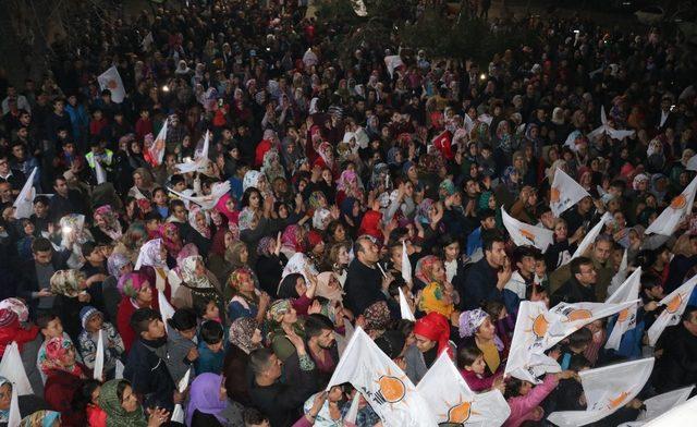 Fatma Şahin’e Vatan mahallesinde miting gibi karşılama