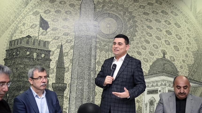 T&uuml;t&uuml;nc&uuml;, &ldquo;Kepez&rsquo;de gecekondu stokları hızla eriyor&rdquo;