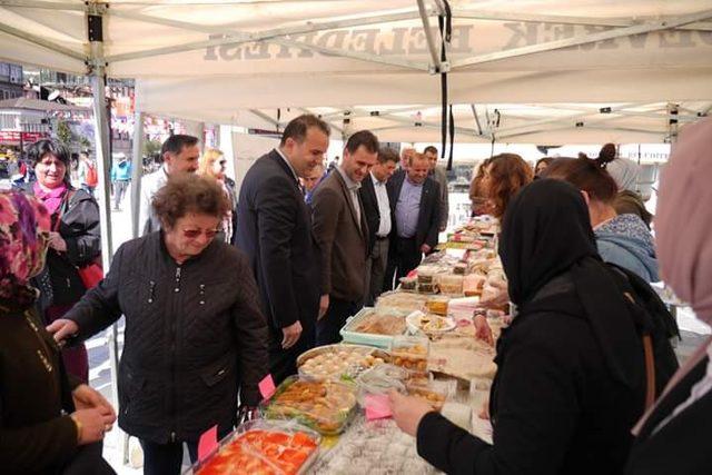 Devrek Ahmet Taner Ortaokulu tarafından kermes programı düzenlendi