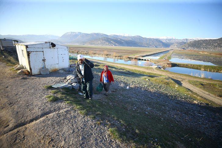 Göl sularının yükselmesi balıkçıların yüzünü güldürdü  G5