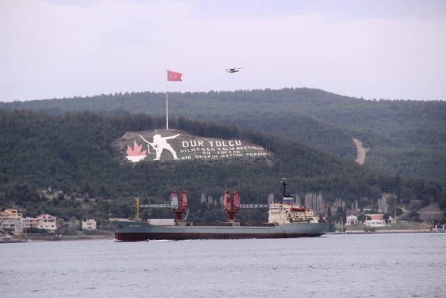 Rus askeri kargo gemisi Çanakkale Boğazı’ndan geçti