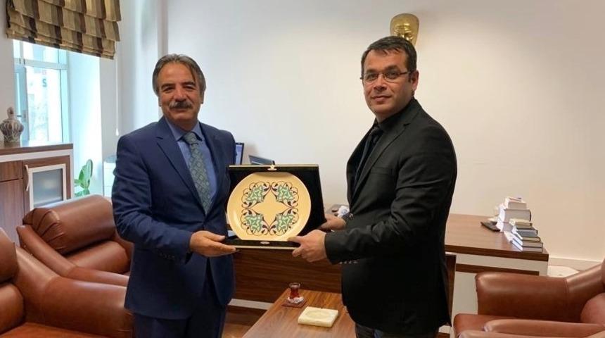 Rekt&ouml;r Bağlı, Kırşehir Cumhuriyet Başsavcısı Bilal G&uuml;m&uuml;ş&rsquo;&uuml; ziyaret etti