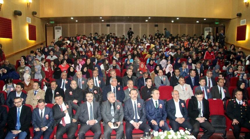 İstiklal Marşı&rsquo;nın Kabul&uuml; ve Mehmet Akif Ersoy&rsquo;u Anma G&uuml;n&uuml; Kilis&rsquo;te kutlandı