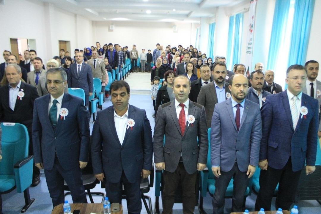 İstiklal Marşı&rsquo;nın kabul&uuml; ve Mehmet Akif Ersoy&rsquo;u Anma G&uuml;n&uuml; Programı d&uuml;zenlendi