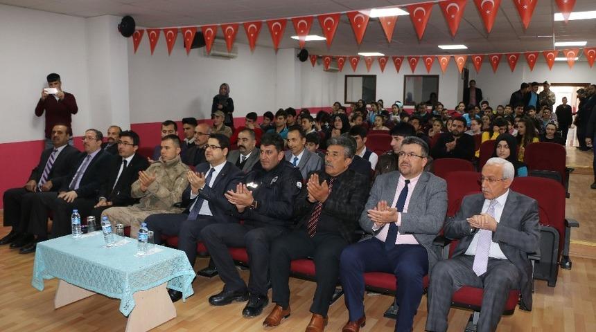 Hekimhan&rsquo;da İstiklal Marşının 98. yılı kutlandı