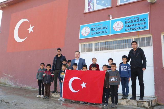 Şırnaklı çocuklar, Türkiye’nin 7 bölgesindeki çocuklarla İstiklal Marşı’nı okudu