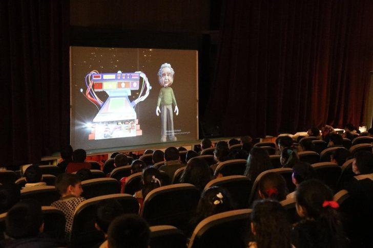 İpekyolu’nda “Meraklı Tilki ve Arkadaşları” gösterisi G4