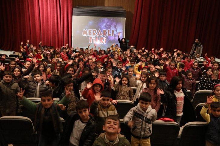 İpekyolu’nda “Meraklı Tilki ve Arkadaşları” gösterisi G5