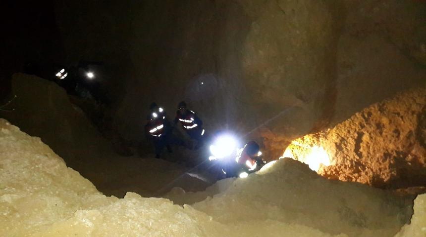 Ankara'dan Kırşehir'e gelip annesini &ouml;ld&uuml;rd&uuml;, cesedini Kırıkkale'ye g&ouml;md&uuml;