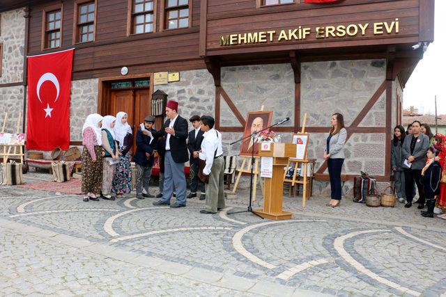 Mehmet Akif Ersoy, Bayramiç'teki evinde anıldı