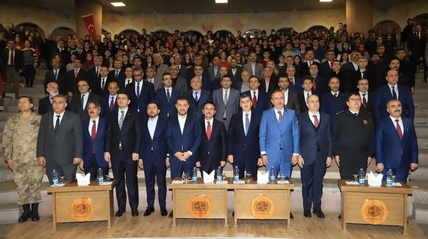 İstiklal Marşı&rsquo;nın kabul&uuml; ve Mehmet Akif Ersoy&rsquo;u anma g&uuml;n&uuml; d&uuml;zenlendi