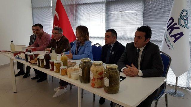 OKA yerel kadın üreticilerle Gamze Cizreli’yi buluşturdu