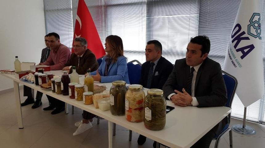 OKA yerel kadın üreticilerle Gamze Cizreli’yi buluşturdu