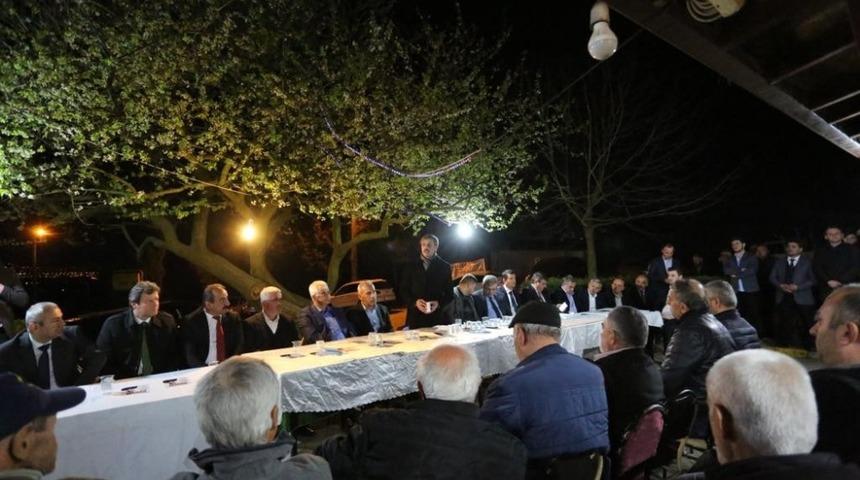 Gen&ccedil;ler başkandan saha istedi