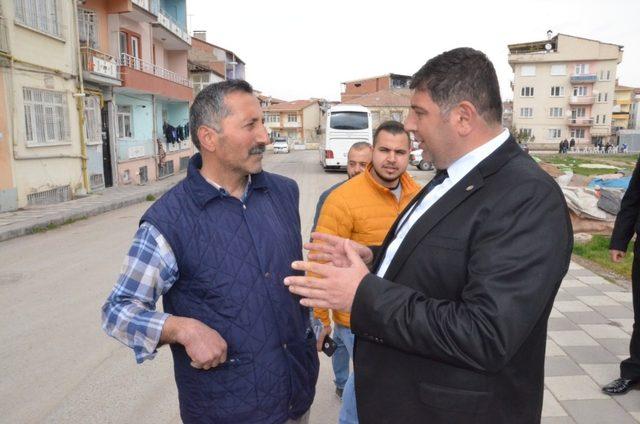 Çavuşoğlu Mahallesi sakinlerinden Parlak’a yoğun ilgi