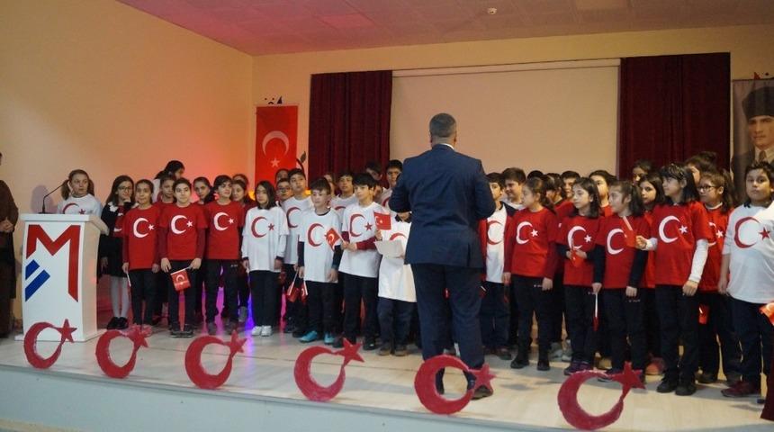 Mercan Kolejinde İstiklal Marşının 98. yılı kutlandı