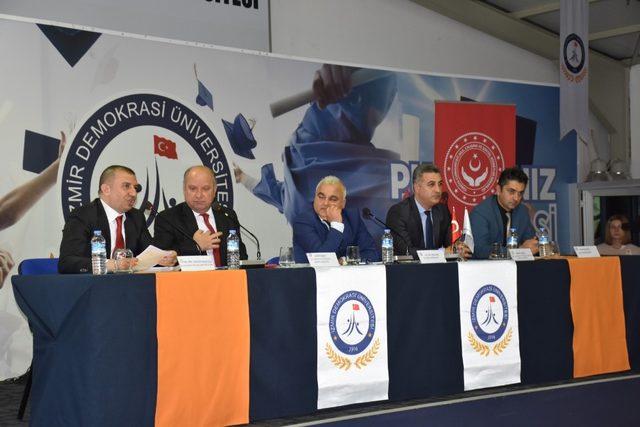 Çocuk işçiliği İzmir Demokrasi Üniversitesi’nde konuşuldu