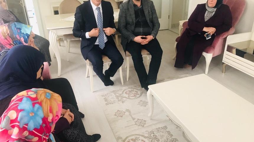 Başkan Alemdar, mahalle ziyaretlerine devam ediyor