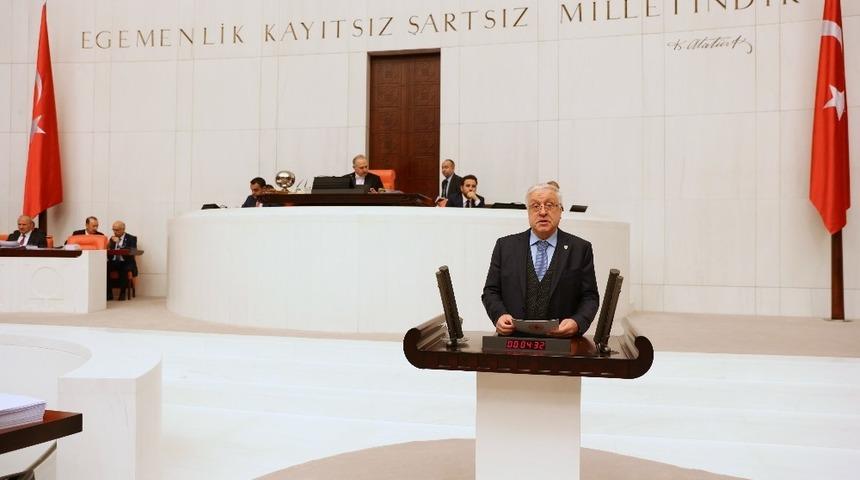 Uzer&rsquo;den &ldquo;İstiklal Marşı&rdquo; mesajı