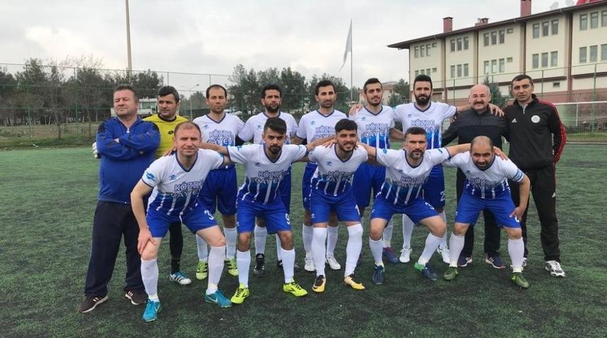 İşitme engelliler İstanbul&rsquo;dan 1 puanla d&ouml;nd&uuml;