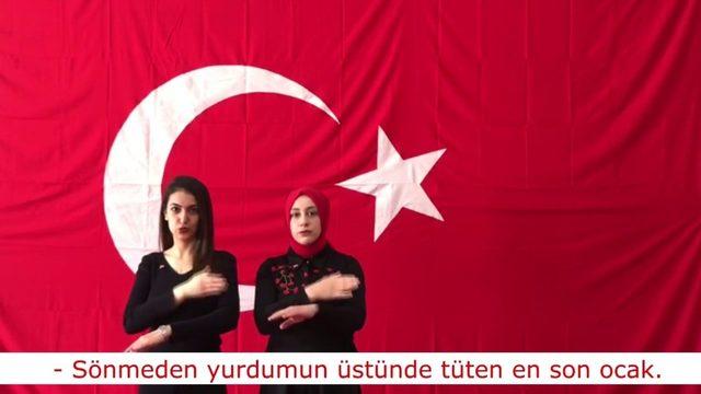 İşaret diliyle İstiklal Marşı’nı okudular