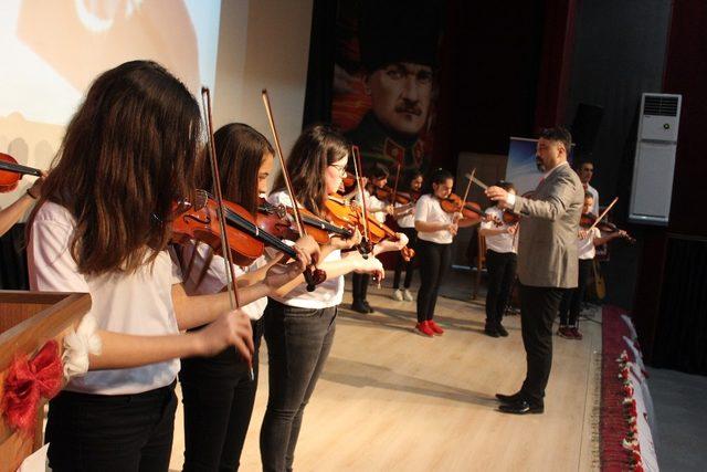 İstiklal Marşı’nın kabulü etkinliklerle kutlandı