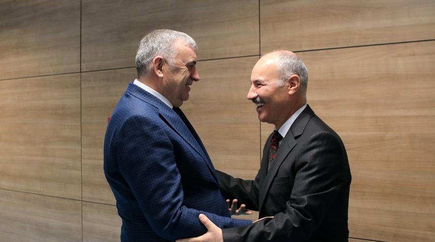 To&ccedil;oğlu veda ziyaretlerine devam ediyor