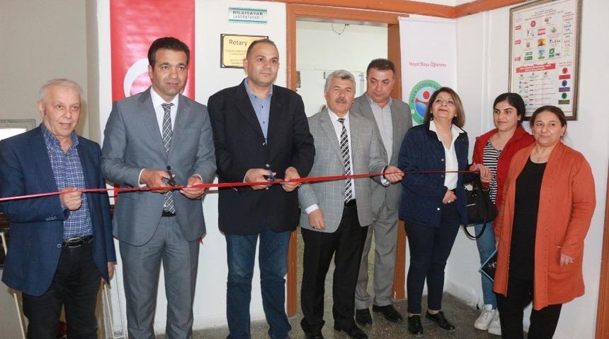 Gen&ccedil;ler kod yazma ve klavye eğitimi alacak