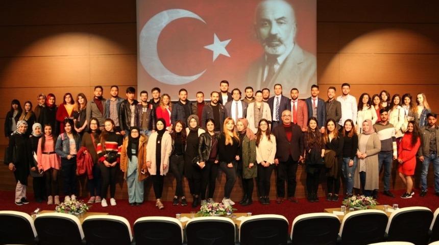 NEV&Uuml;&rsquo;de &lsquo;Milletin Sesi Mehmet Akif Ersoy&rsquo; konulu panel d&uuml;zenlendi