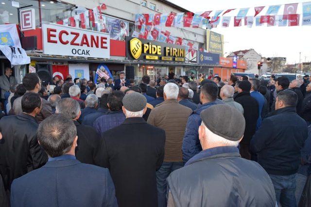 İyi Parti Kayseri B&uuml;y&uuml;kşehir Belediye Başkan Adayı Dursun Ataş,  &ldquo;Başkan Dursun&rdquo; Sloganları İle Karşılanıyor 2