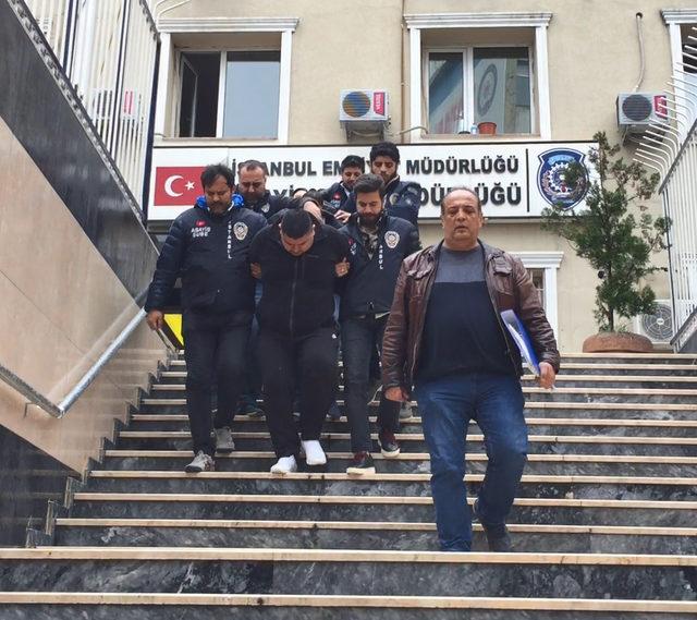 Şüphelilerin ikiz plaka oyununu polis bozdu