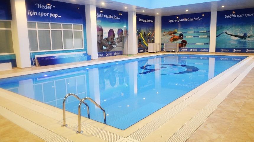 Millet İttifakı adayı Özdemir’den mahallelere havuz müjdesi