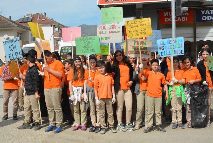 Düzce Üniversitesi öğrencileri temiz gelecek için bir araya geldi G1
